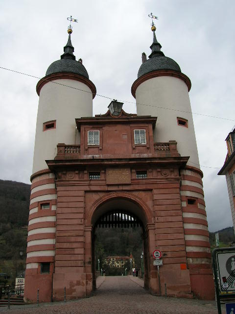 Brückentor der Alten Brücke in Heidelberg