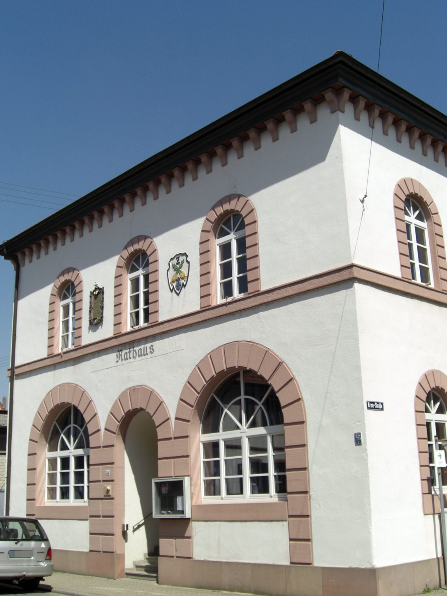 Zeiskam Rathaus, 1832/33 erbaut, 1954/55 umgebaut, 1984 und 1995 renoviert bzw. saniert