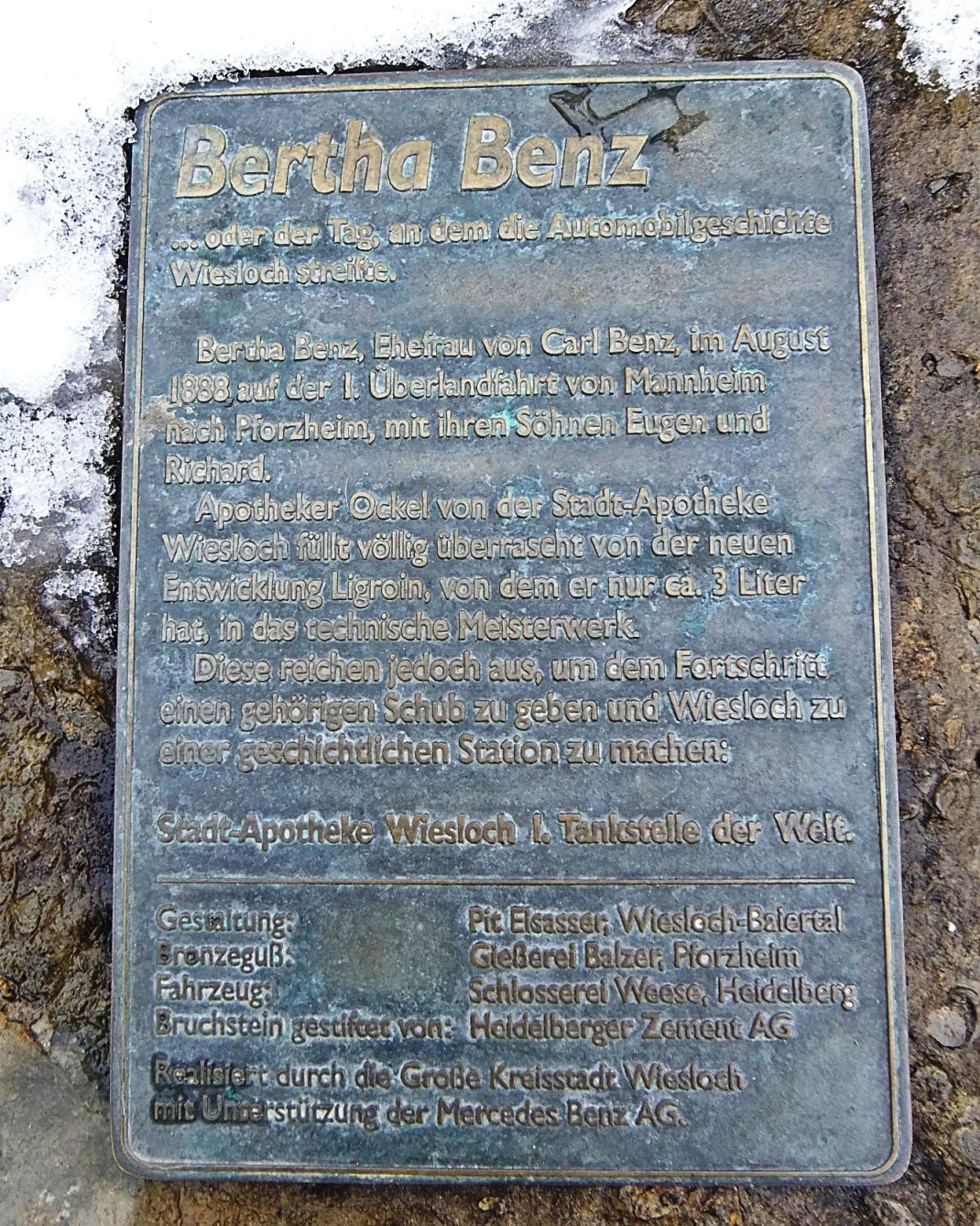 Datei:Bertha-Benz-Denkmal Wiesloch 2.JPG