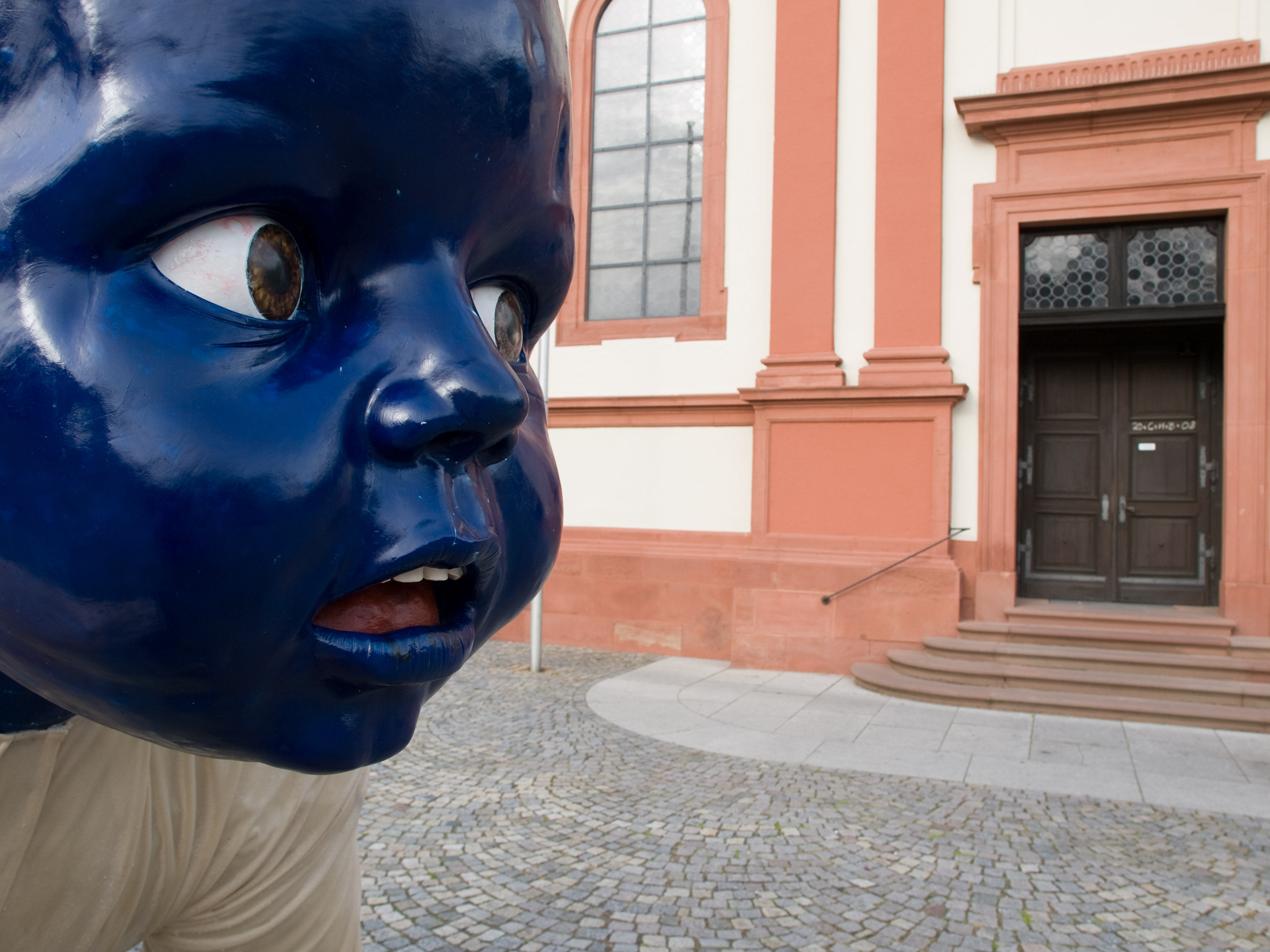 Schwetzingen Kunstausstellung Blue Baby-3.jpg