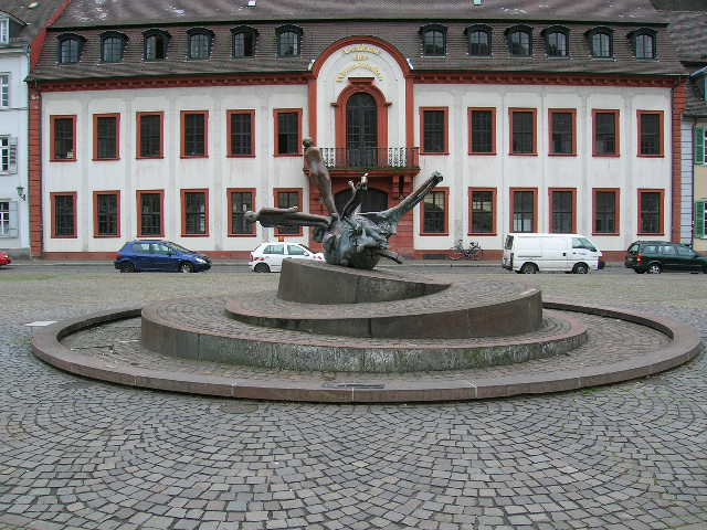 Sebastian-Münster-Brunnen auf dem Karlsplatz in Heidelberg