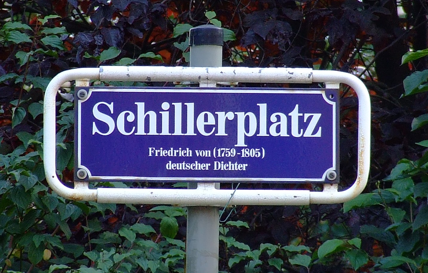 Mannheim B3 Schillerplatz Schild.jpg