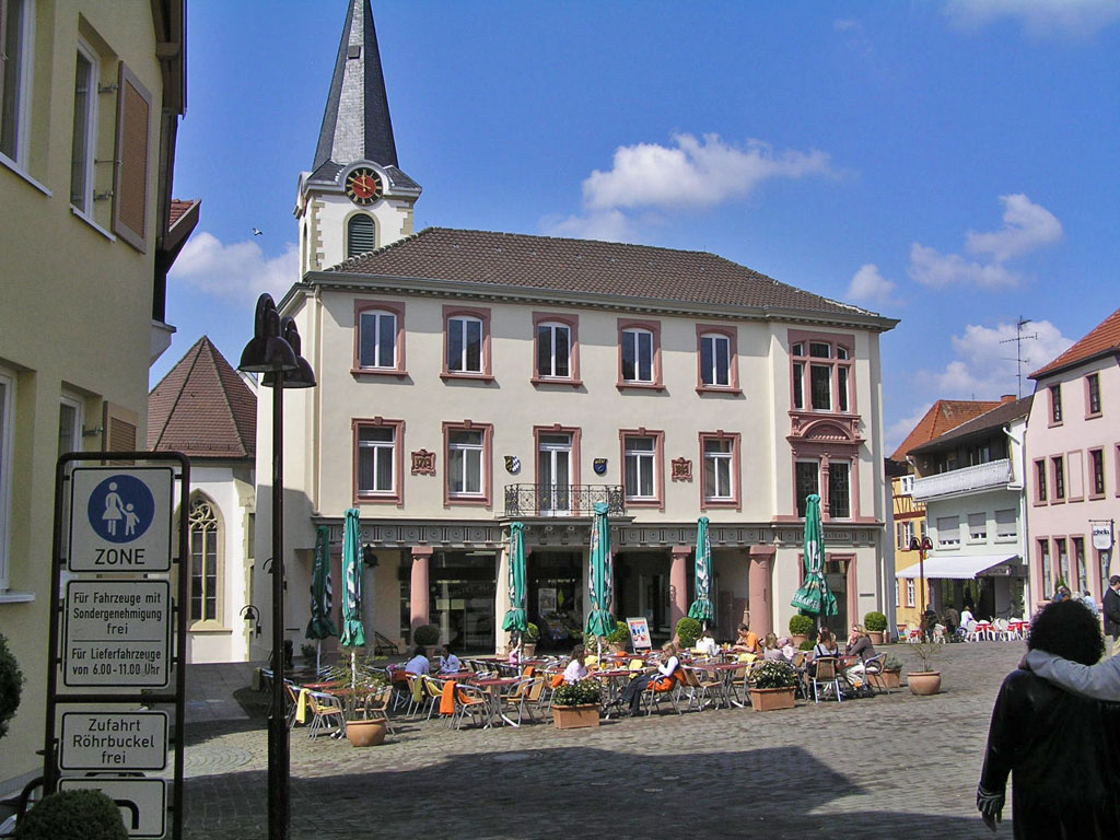 Datei:Wiesloch-Marktplatz-03.jpg