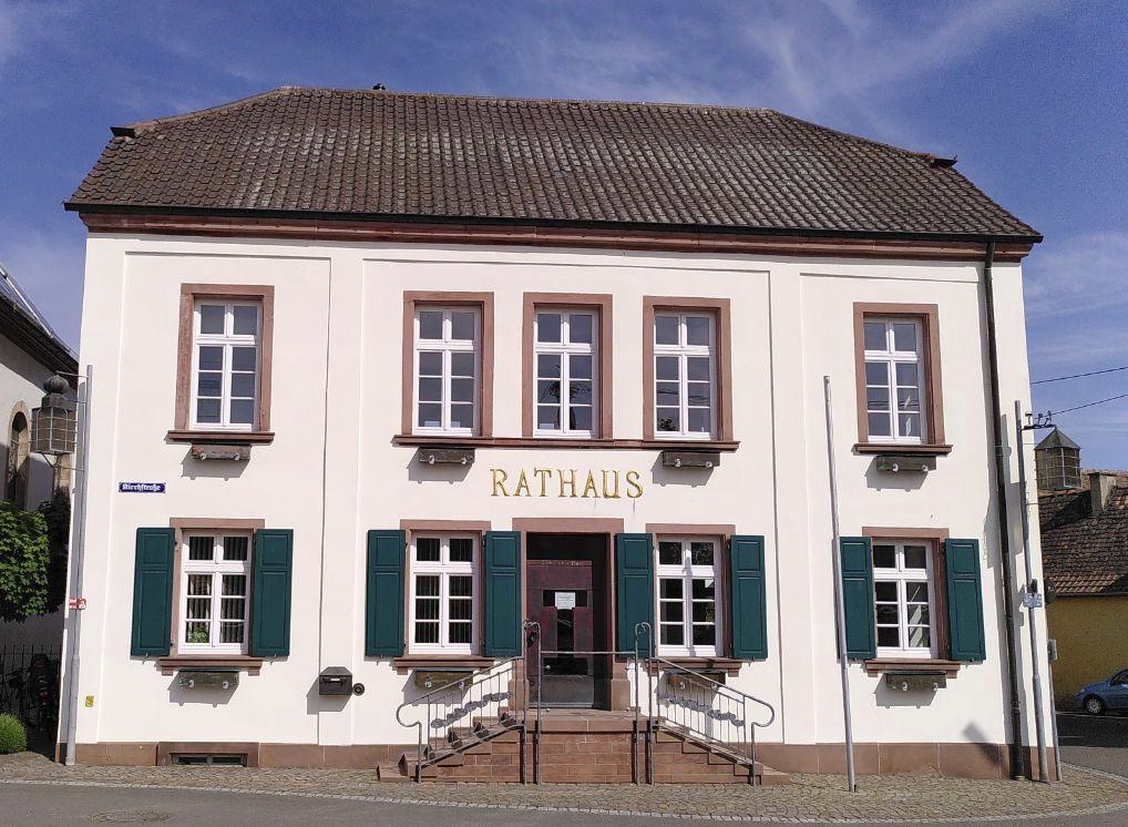 Datei:Rathaus in Bornheim.jpg