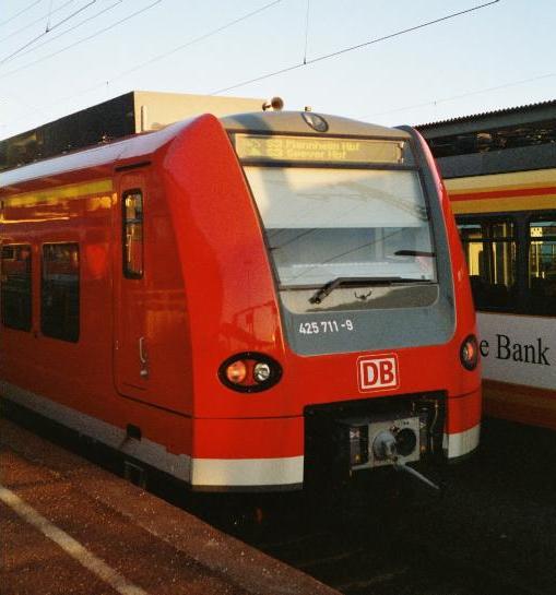 Datei:S-Bahn Rhein-Neckar S3 Triebwagen DBAG425711 02.jpg