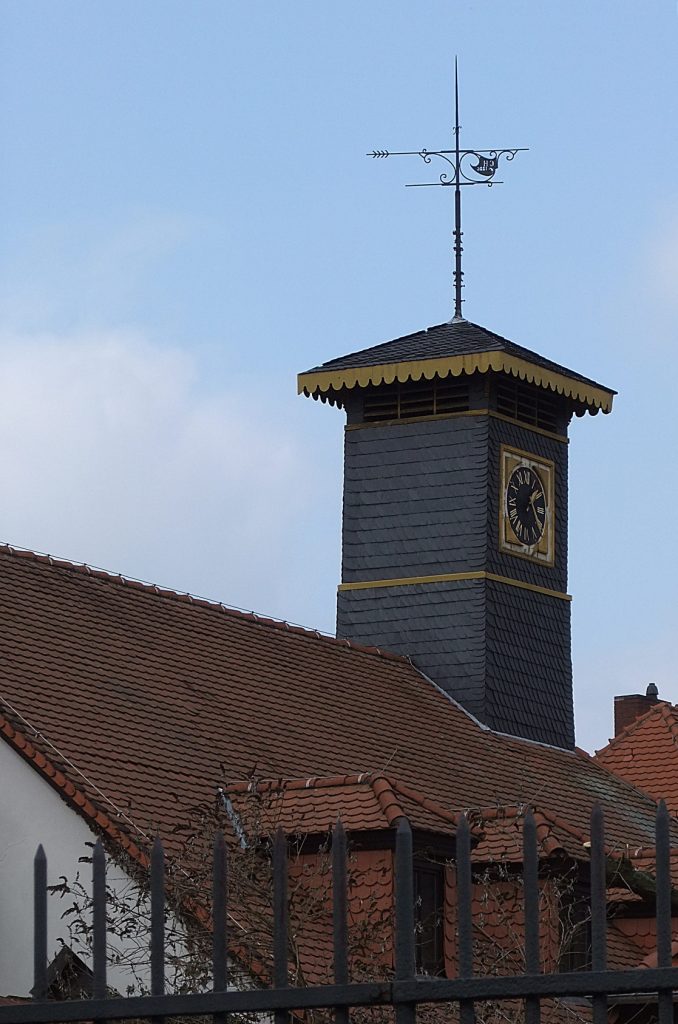 Datei:Altes Rathaus Hemsbach Turm.JPG