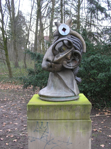 Eichtersheim Schlosspark Skulptur von Jürgen Goertz