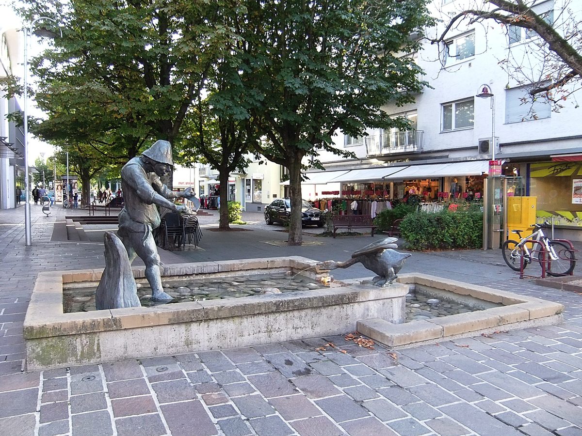 Datei:Sinsheim Brunnen Hauptstraße 01.JPG