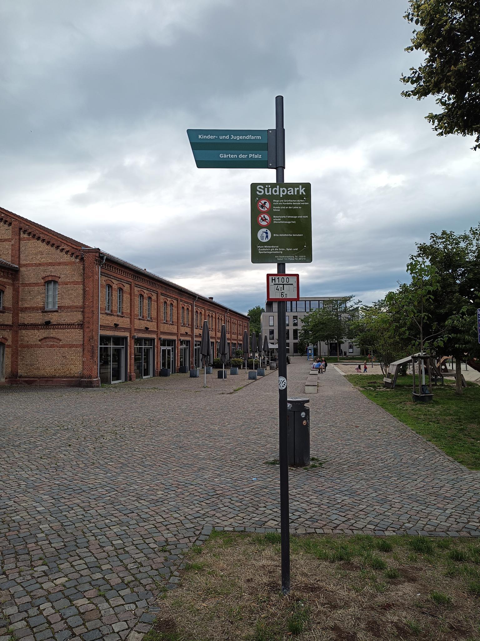 Datei:Südpark Landau 2.jpeg