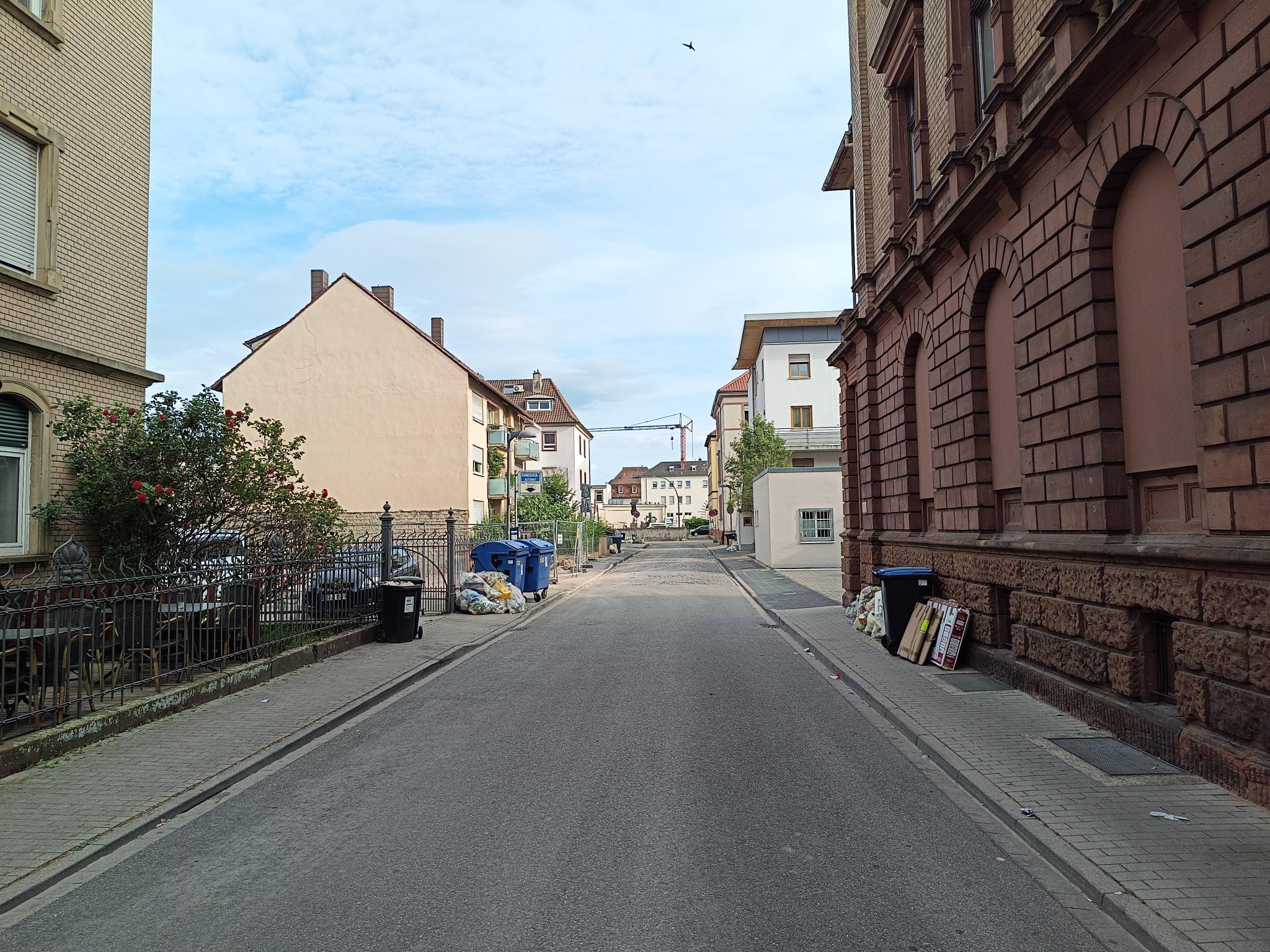 Datei:Landwehrstraße Landau 3.jpeg