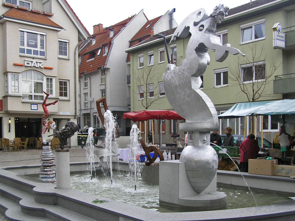 Datei:Wiesloch-Adenauerplatz-BruGal-03.jpg