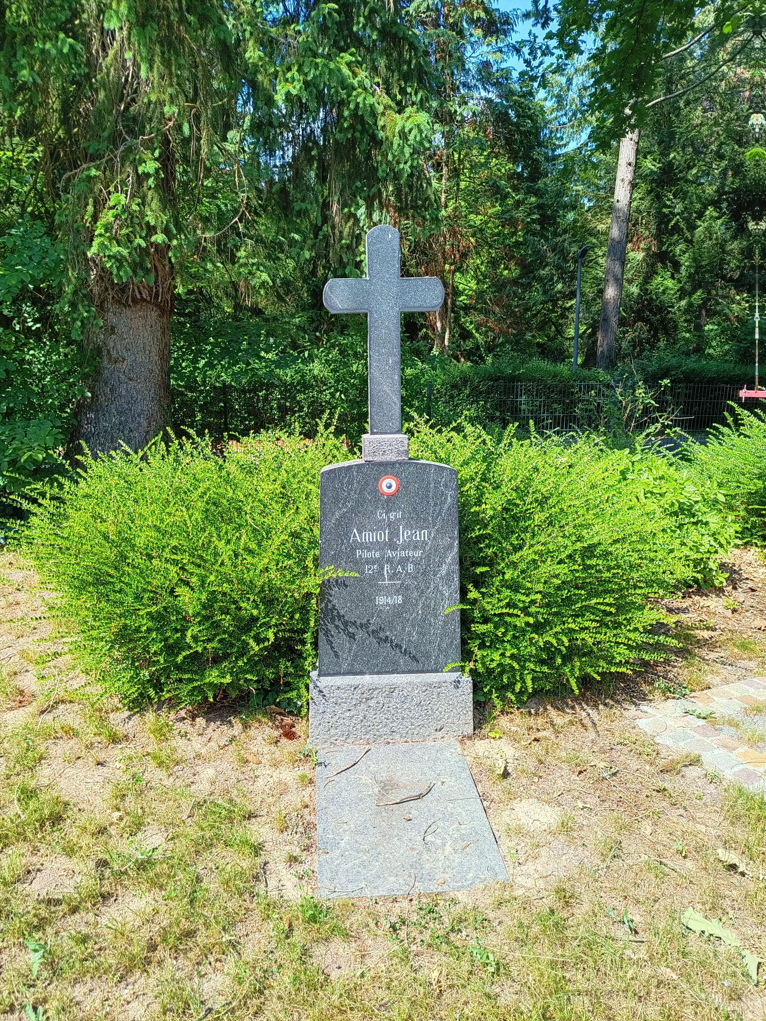 Datei:Französischer Friedhof Landau 6.jpeg
