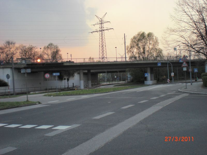 Datei:Vogelstang - West Brücke 16.jpg
