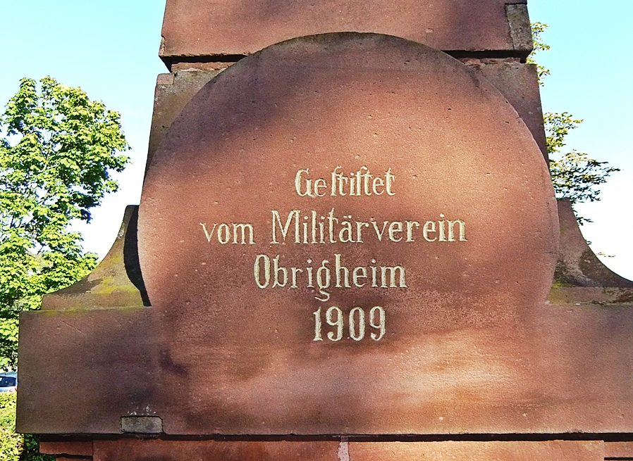 Datei:Kriegerdenkmal Obrigheim 2.JPG