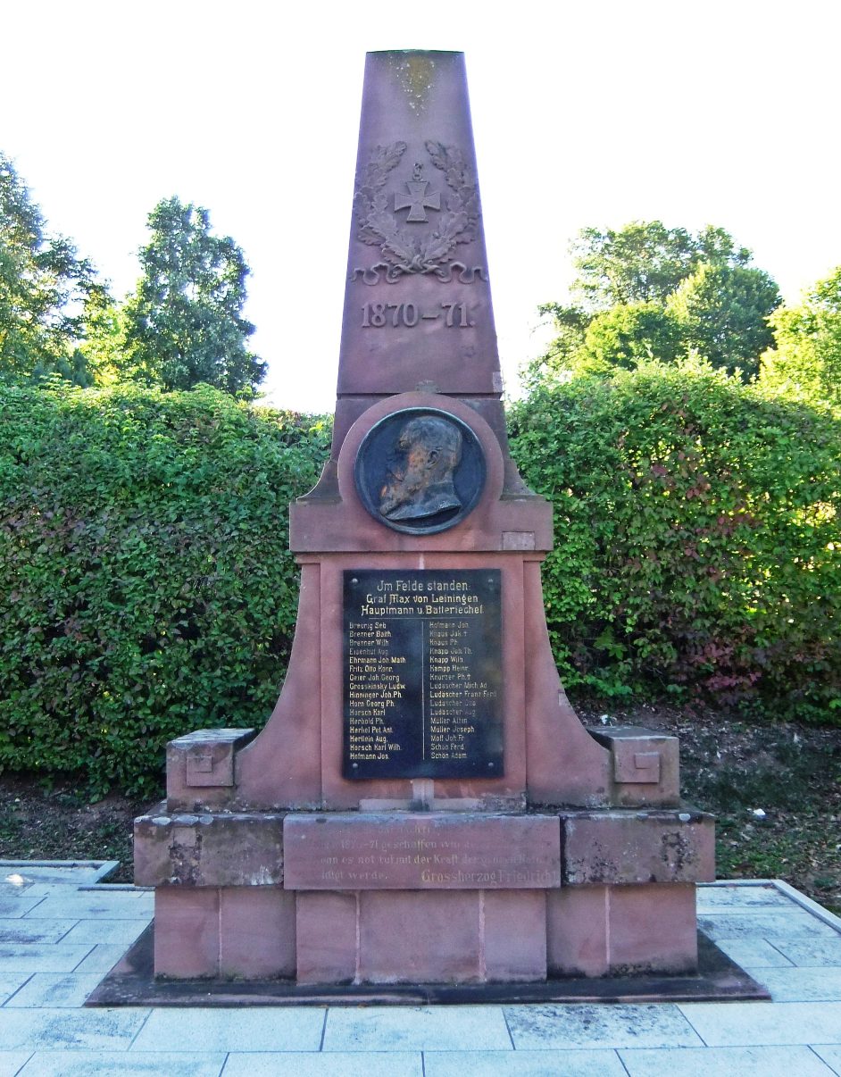 Datei:Kriegerdenkmal Obrigheim 1.JPG