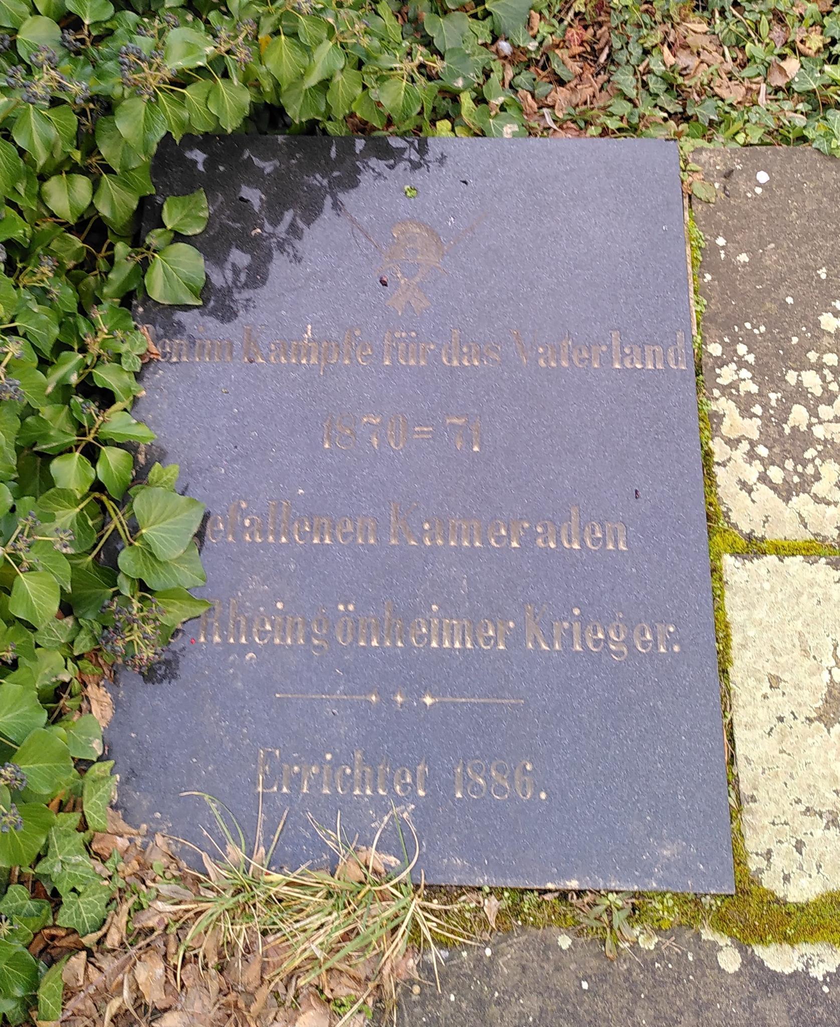Datei:Kriegerdenkmal Rheingönheim1.jpeg
