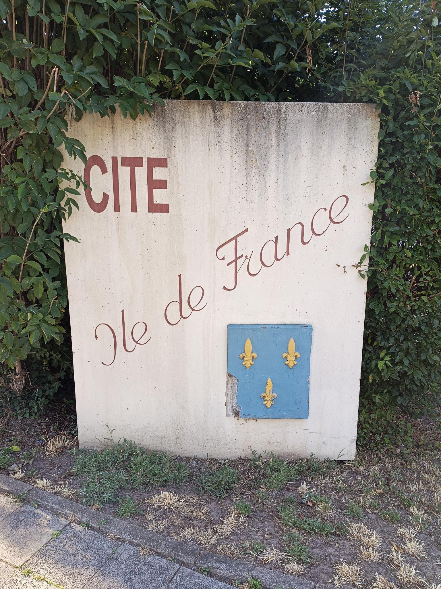 Datei:Ile de France Landau 1.jpeg