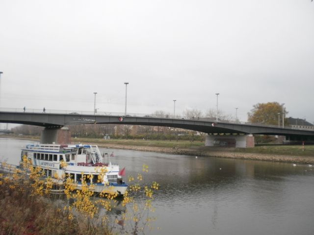 Datei:Kurpfalzbrücke Mannheim 01.jpg