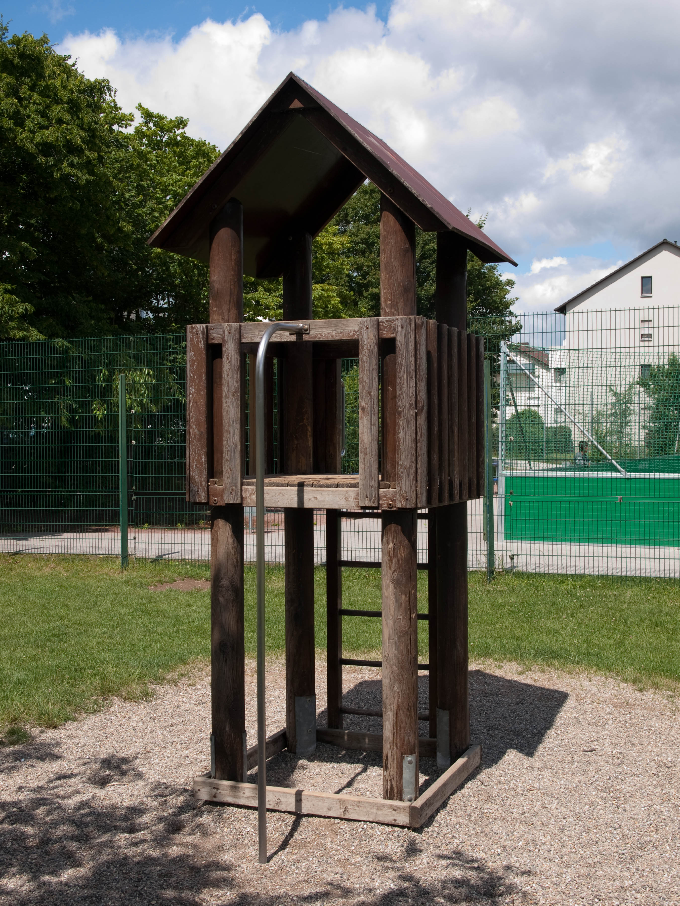 Datei:Spielplatz Sudetenring Schwetzingen-8.jpg