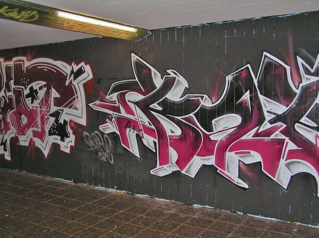Wiesloch-Schillerpark-Graffiti-05.jpg