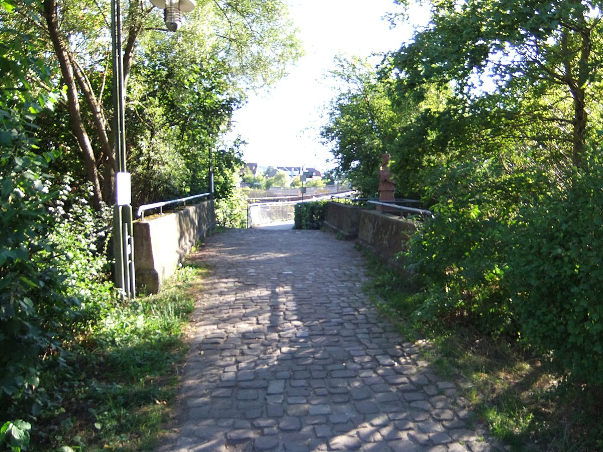 Datei:Historische Brücke Mosbach.JPG