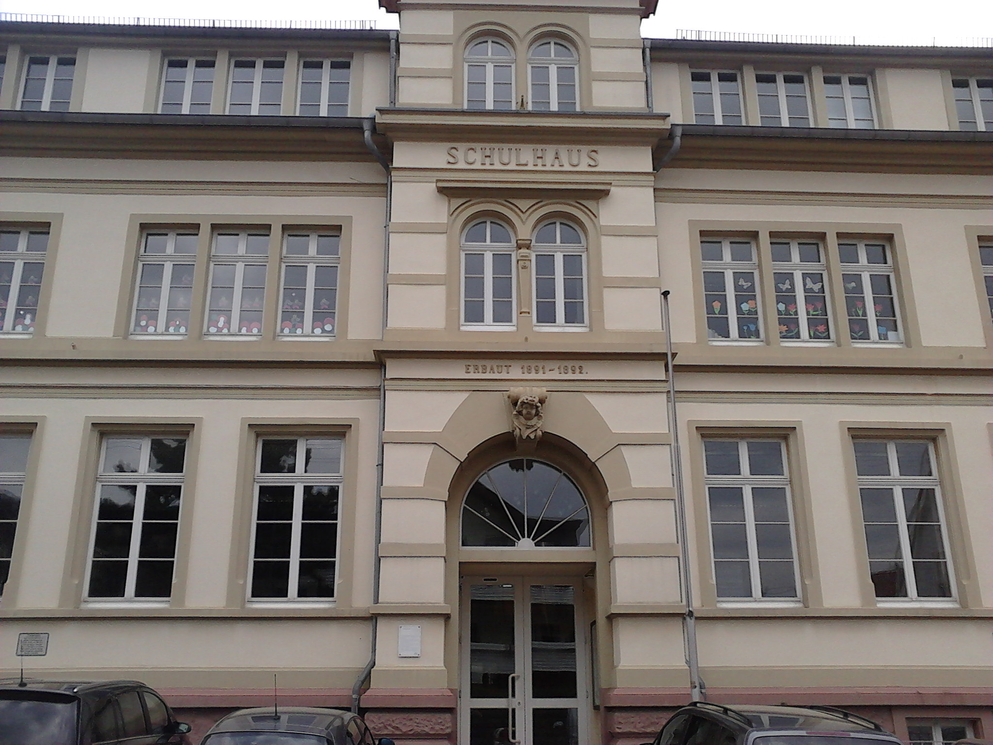 Datei:Neubergschule Dossenheim.jpg