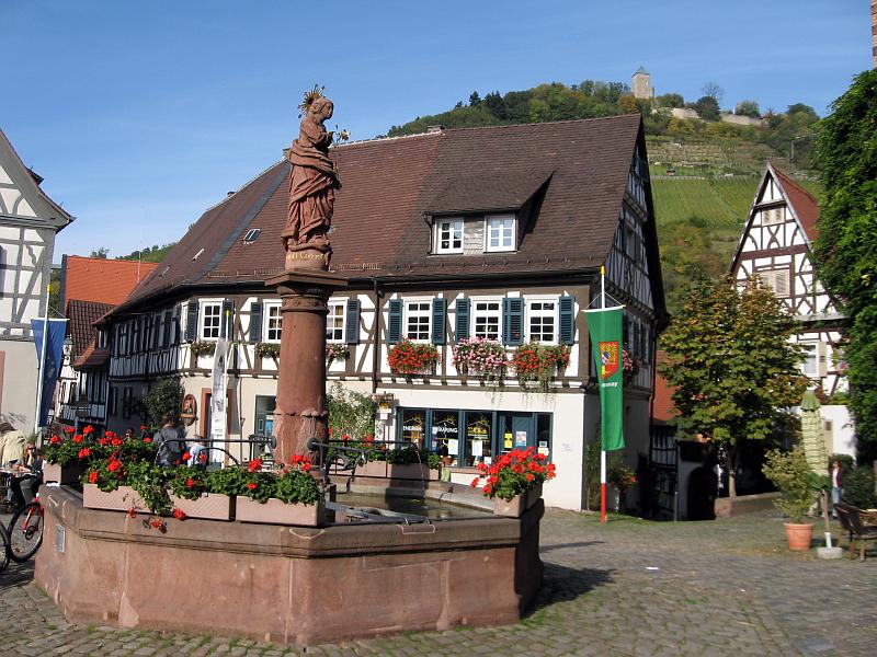 Heppenheim: Blick vom Marktplatz Richtung Starkenburg