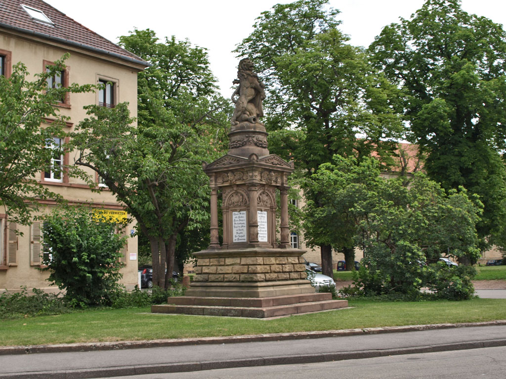 Datei:Germersheim-Kriegerdenkmal-06.jpg
