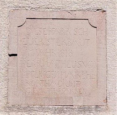 Datei:Insheim Inschrift Pfarrhaus.jpg