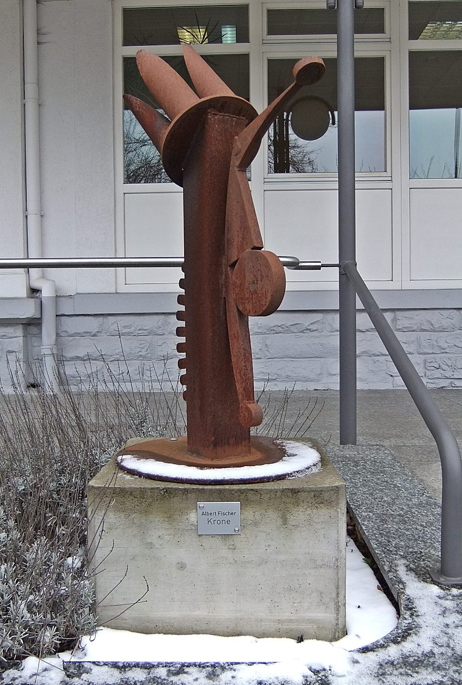 Datei:Skulptur Krone Wiesloch.JPG