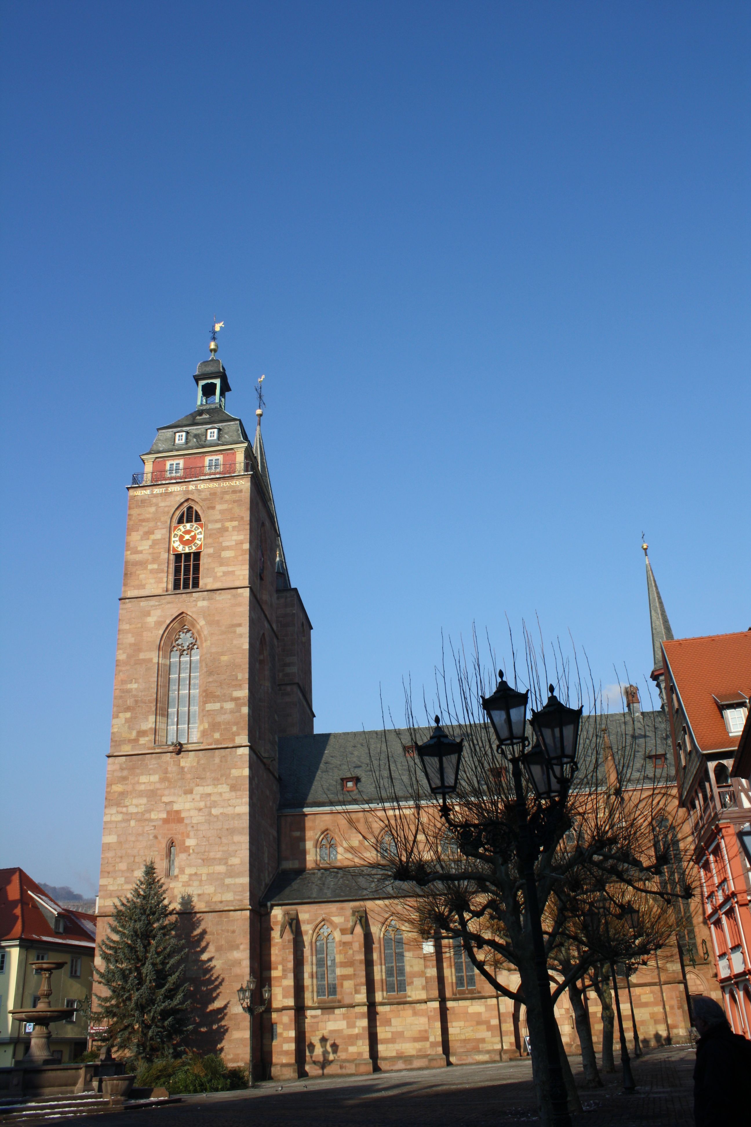 Stiftskirche in Neustadt, vom Marktplatz aus gesehen