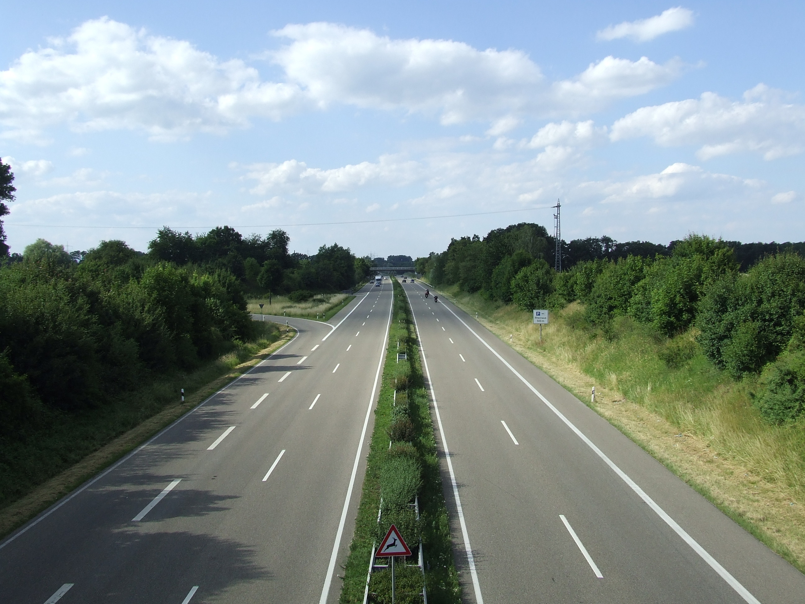 Bundesstraße 9 bei Neupotz in Fahrtrichtung Germersheim