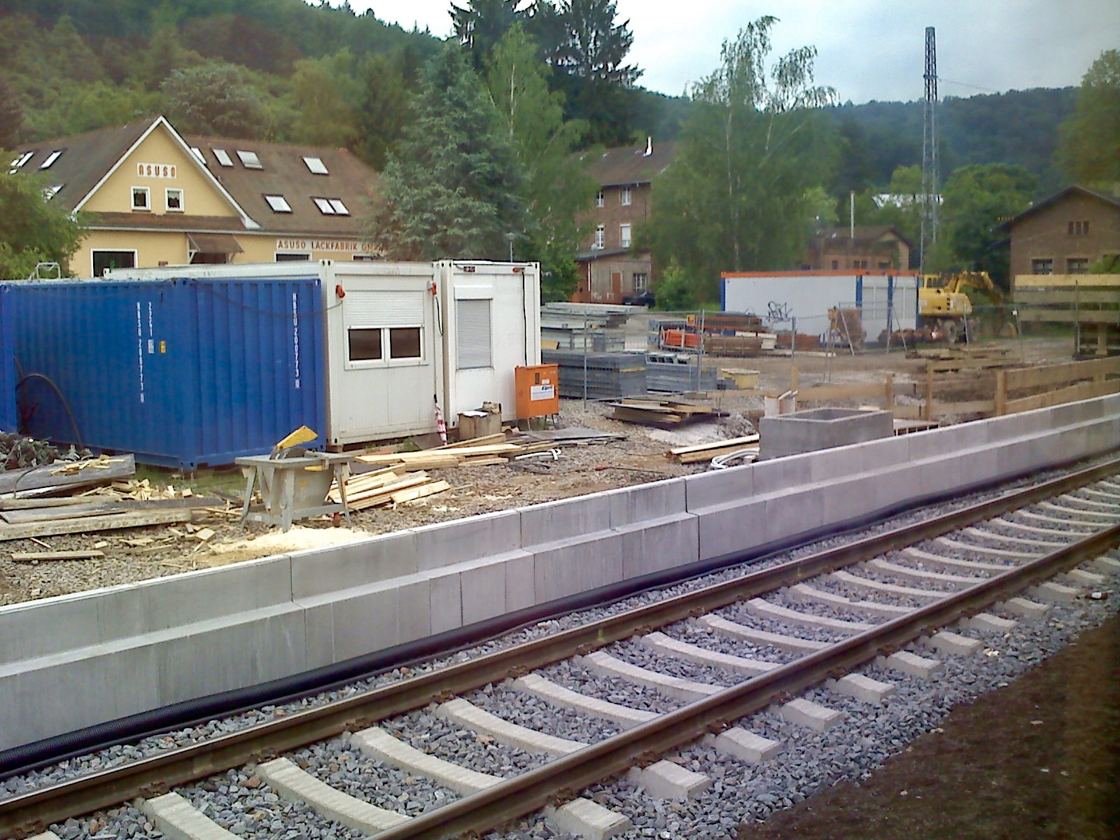 Datei:Bahnhof Neckargemuend Baustelle Gleis 4.jpg