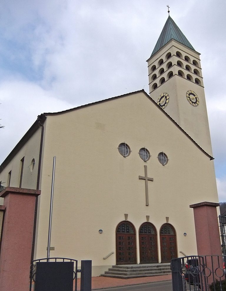 Datei:Evangelische Kirche Hemsbach.JPG