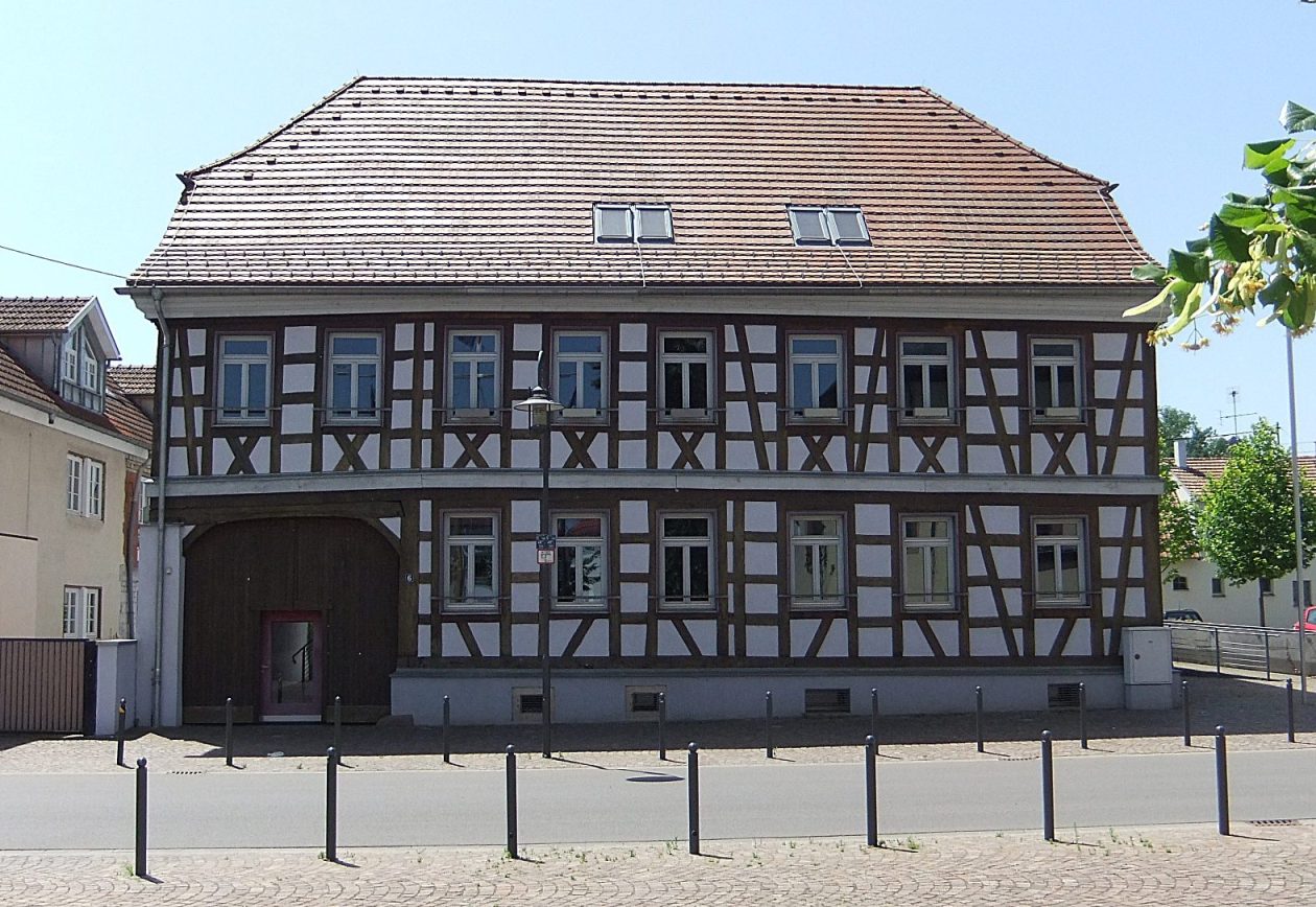 Datei:Bürgerhaus Leimersheim.JPG