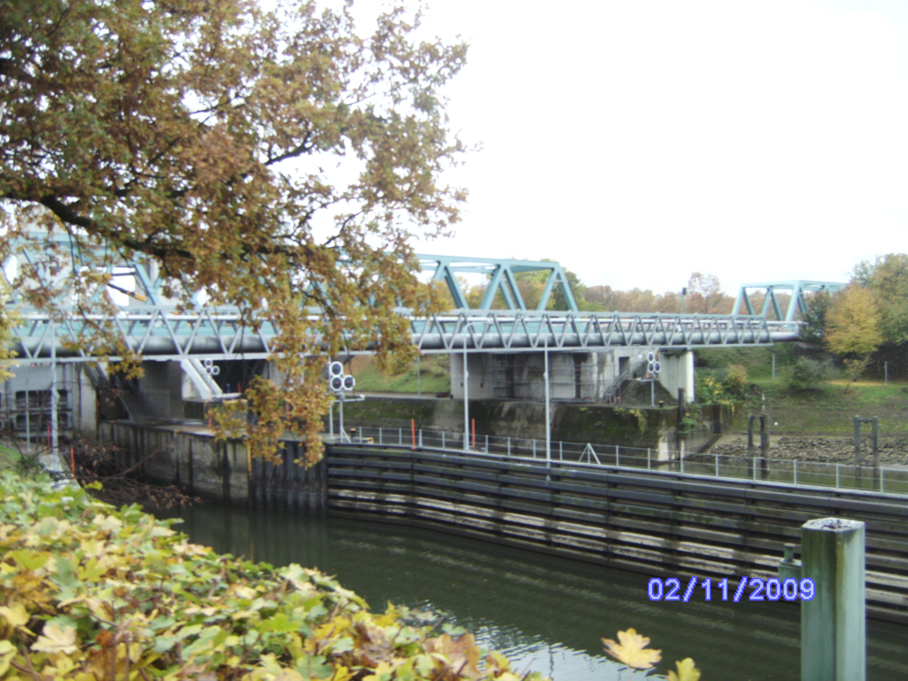 Riedbahnbrücke bei Mannheim-Feudenheim