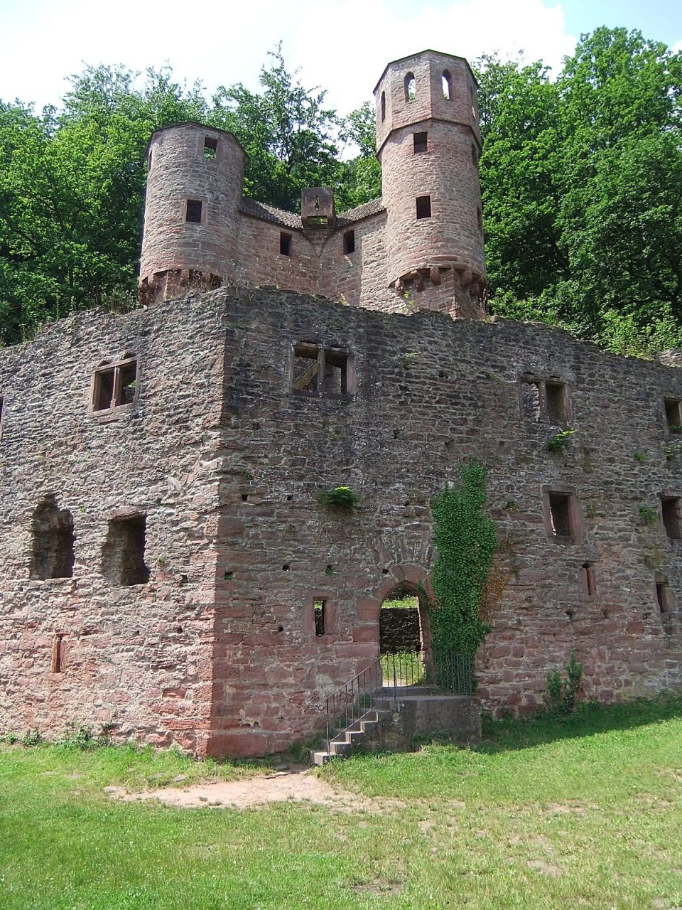 Datei:Burg Schadeck 11.JPG