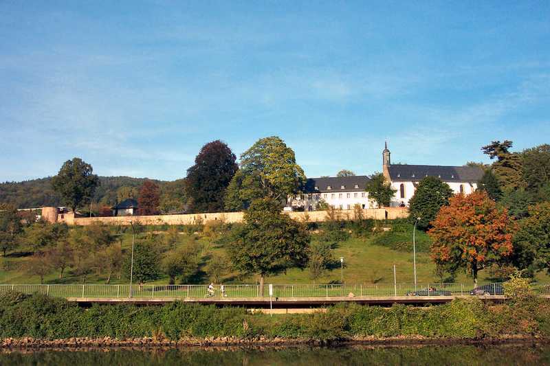 Kloster Stift Neuburg bei Ziegelhausen 01.jpg
