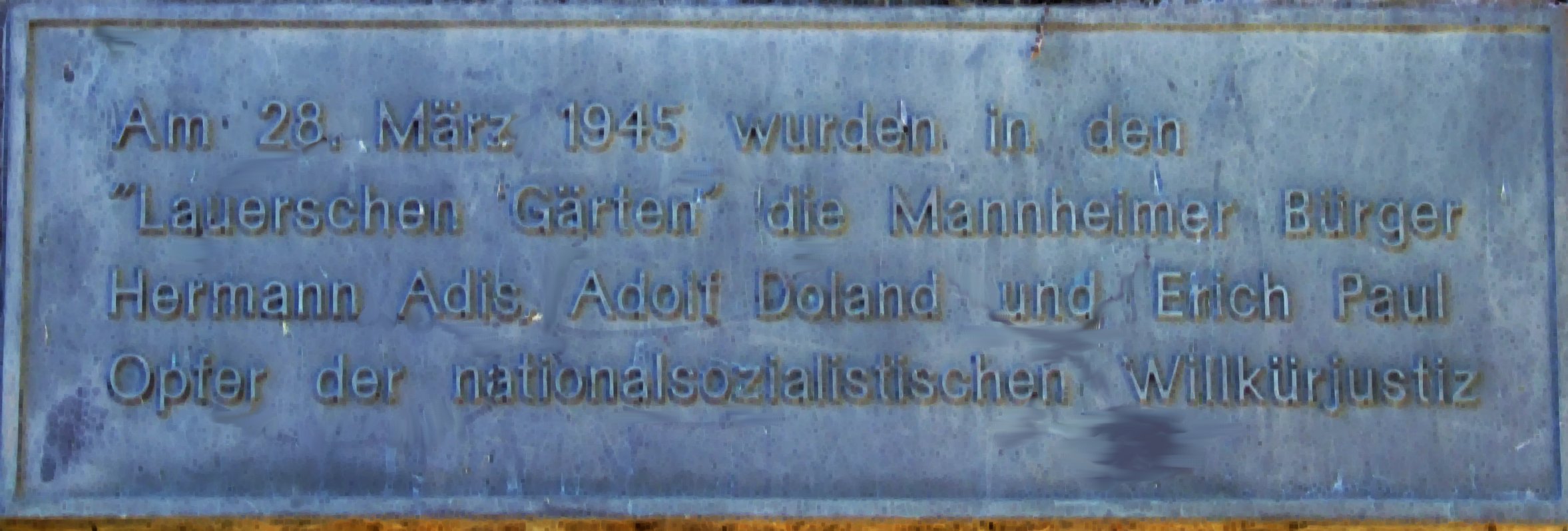 Datei:Mannheim Lauersche Gaerten 3 Gedenktafel.jpg