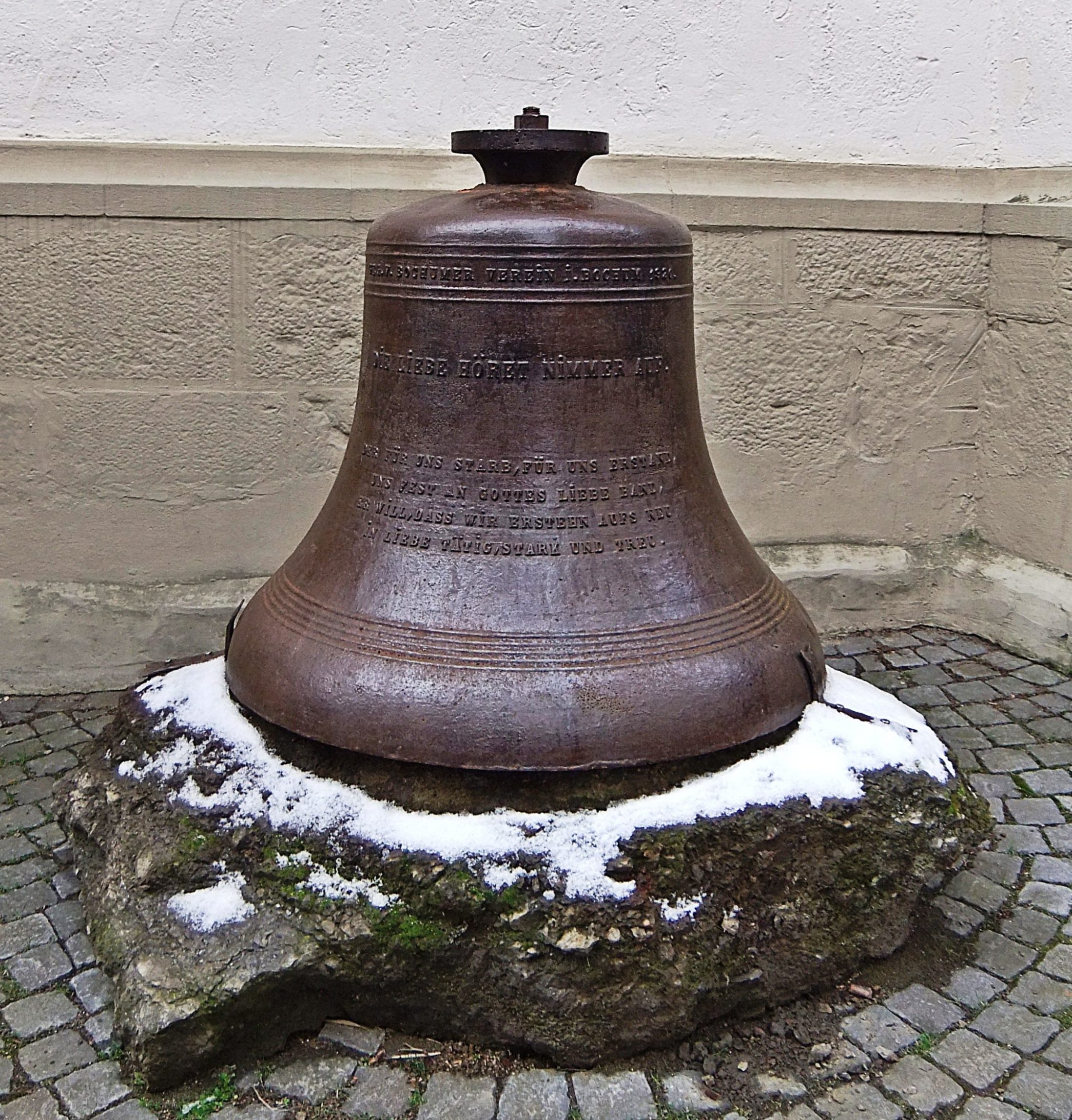 Datei:Glocken Stadtkirche Wiesloch 1.JPG