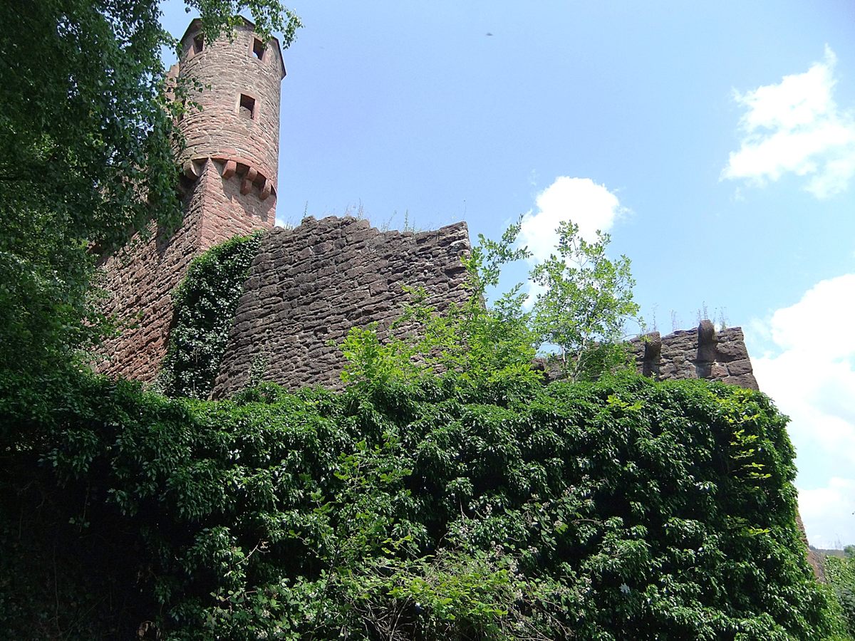 Datei:Burg Schadeck 08.JPG