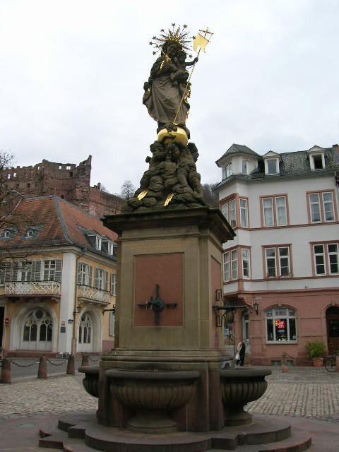 Brunnen auf der Kornmarkt Heidelberg