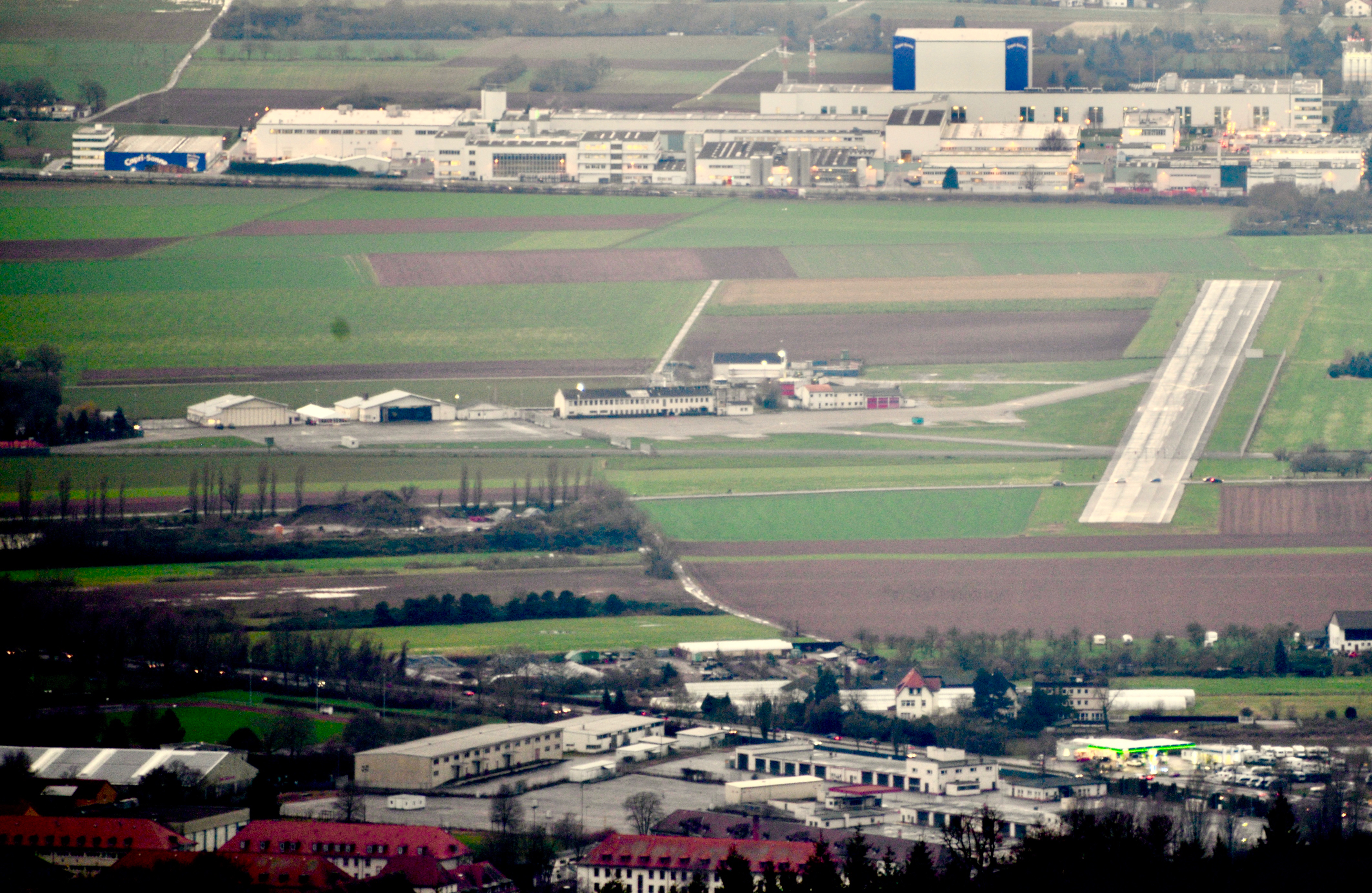 Heidelberg Airfield.jpg