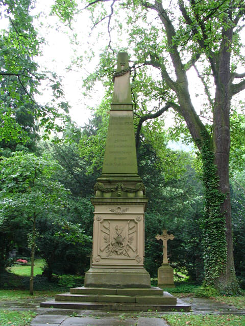 Datei:Heidelberg Bergfriedhof Denkmal Deutsch-Französischer Krieg 01.jpg