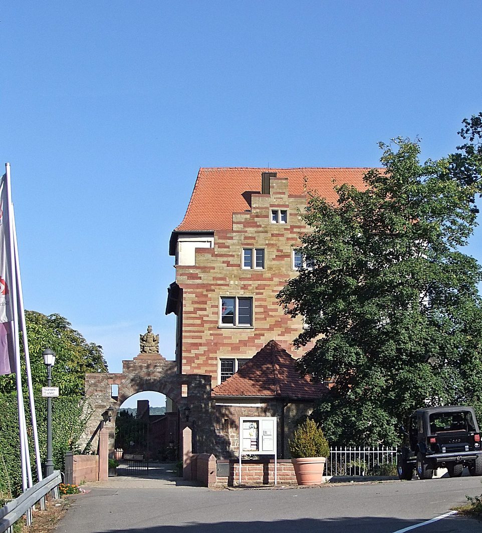 Datei:Schloss Neuburg 1.JPG