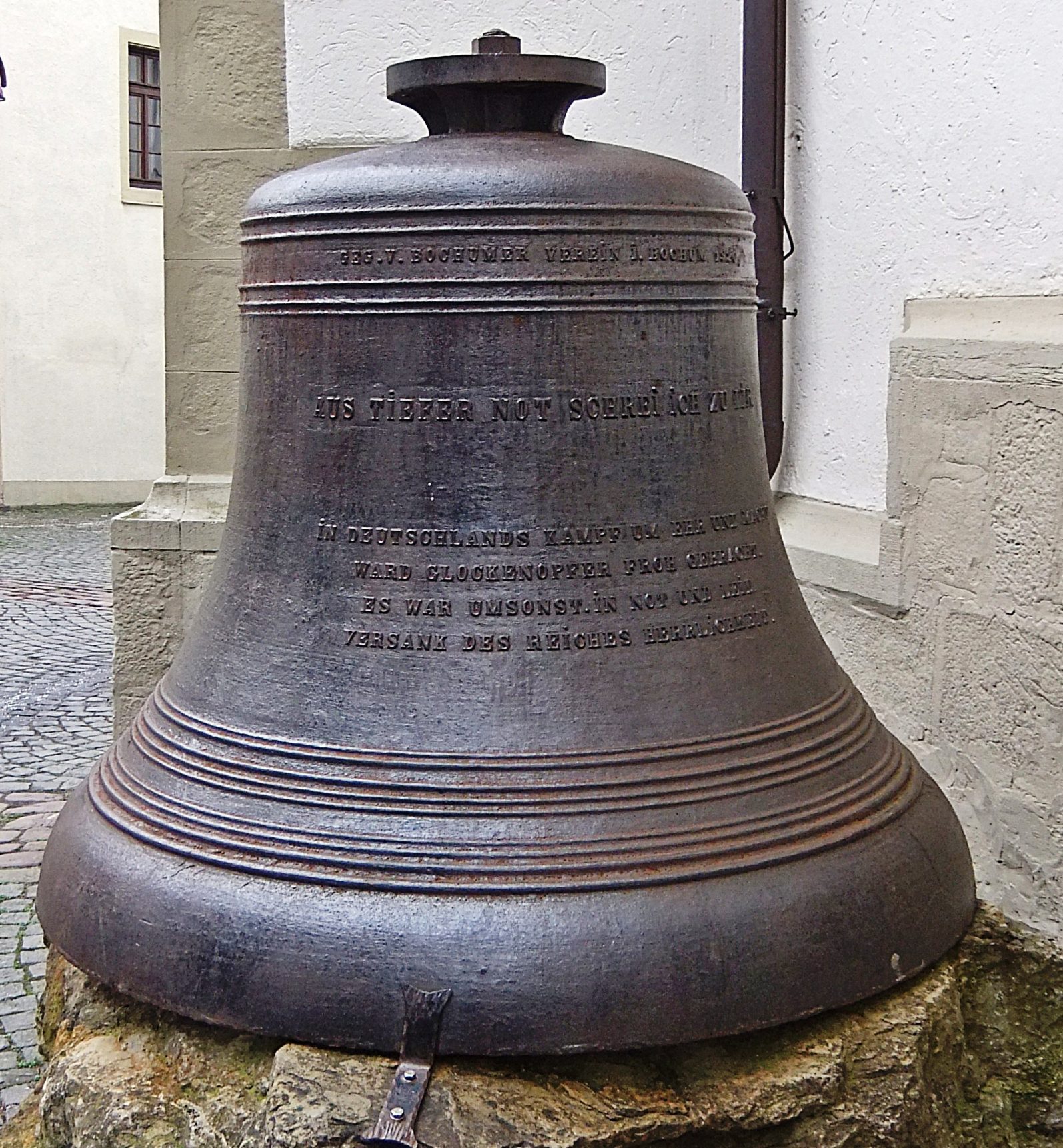 Datei:Glocken Stadtkirche Wiesloch 2.JPG