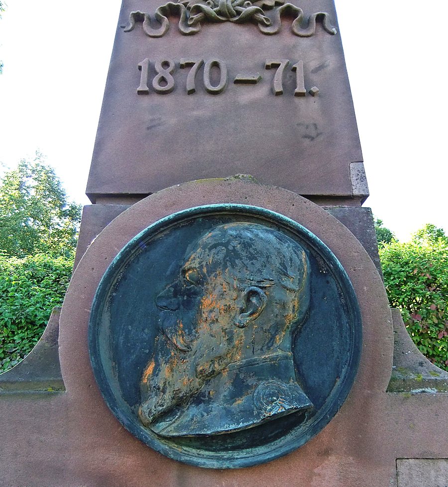 Datei:Kriegerdenkmal Obrigheim 4.JPG