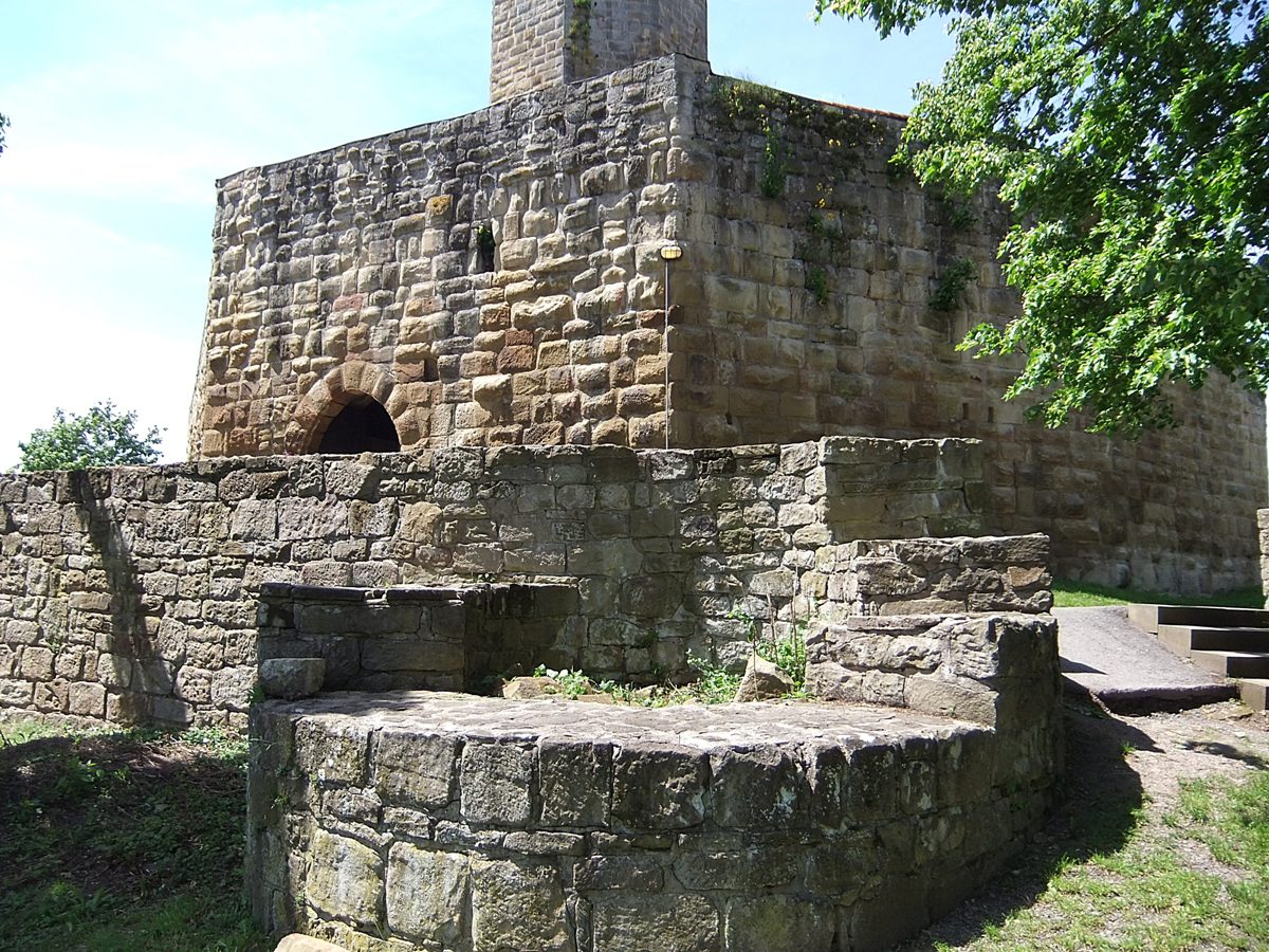 Datei:Burg Steinsberg 16.JPG