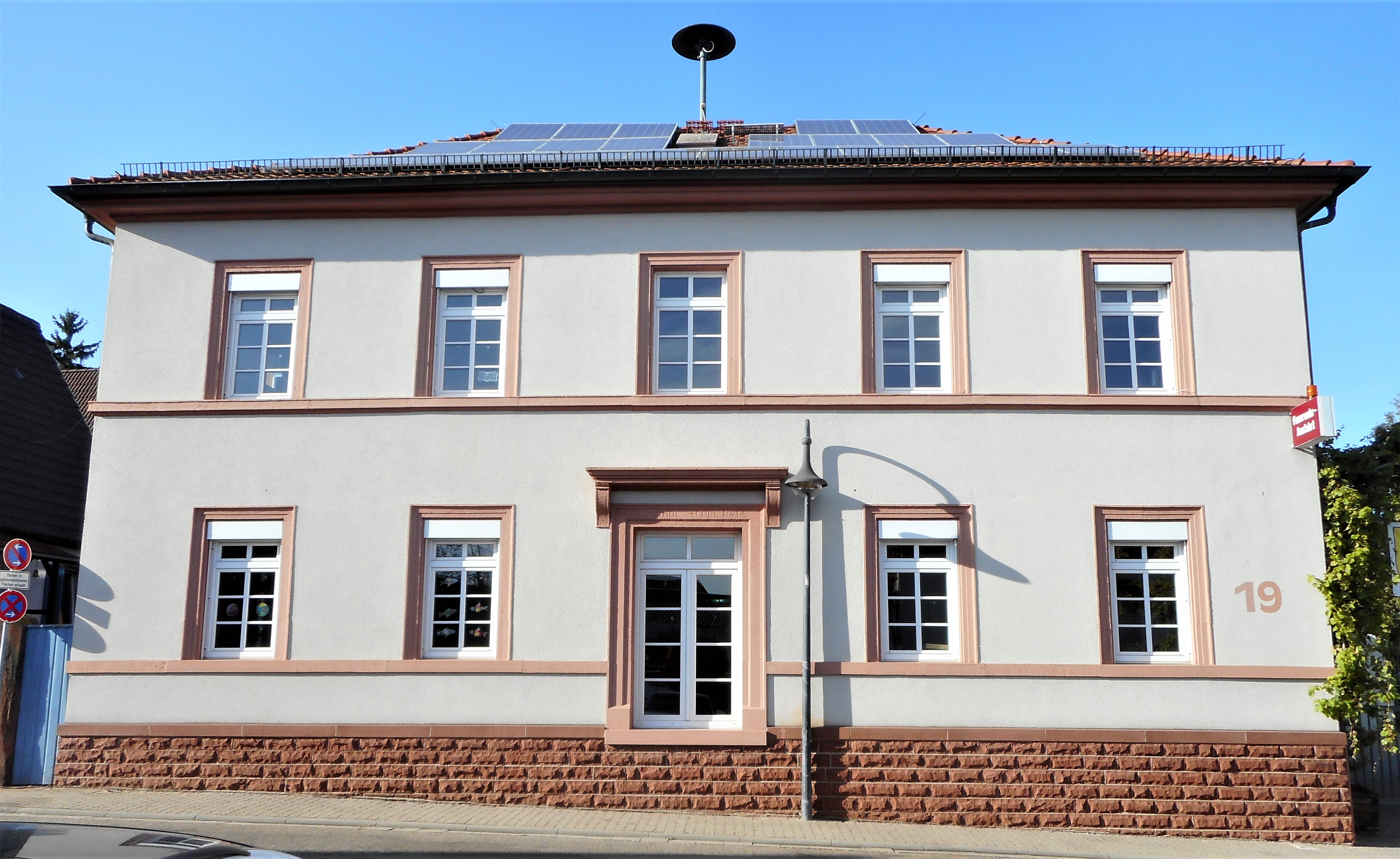 Datei:Grundschule Insheim.jpg