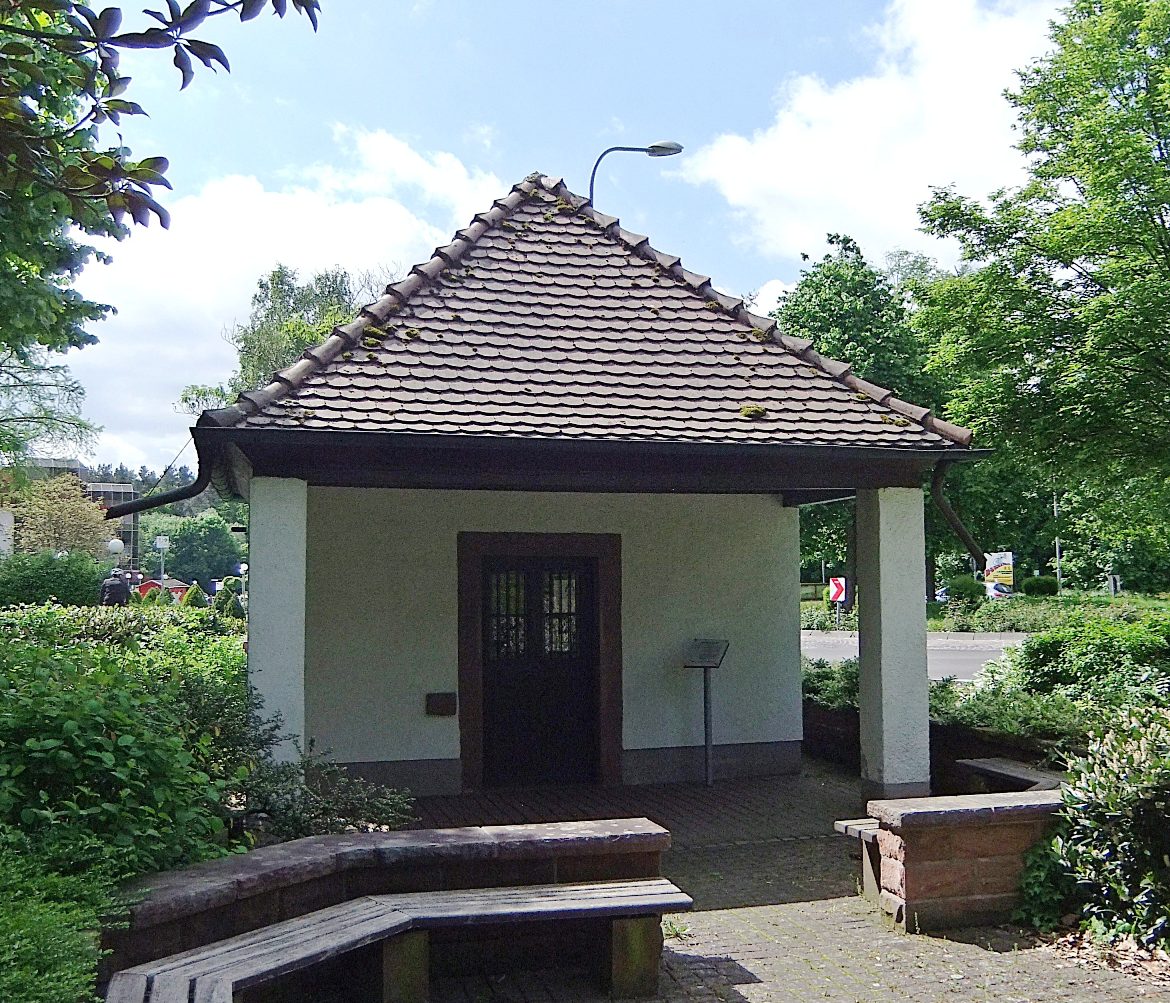 Datei:Waldkapelle Herxheim.JPG